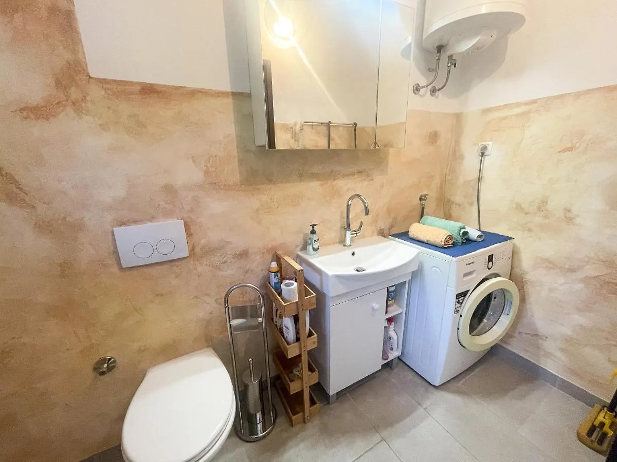 Apartman Blazina Jadranovo 0*,  Croatia